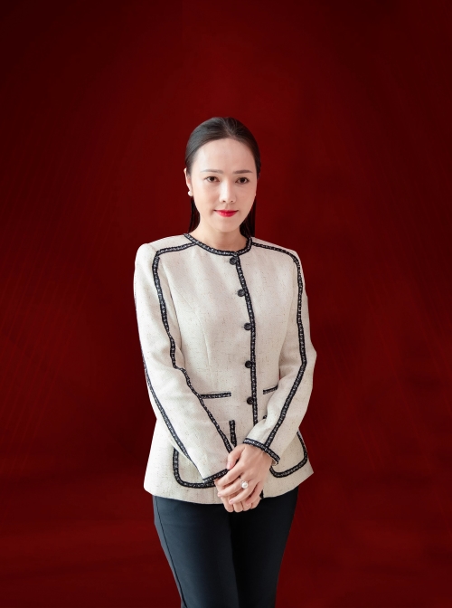 CEO TRẦN THỊ LAN ANH